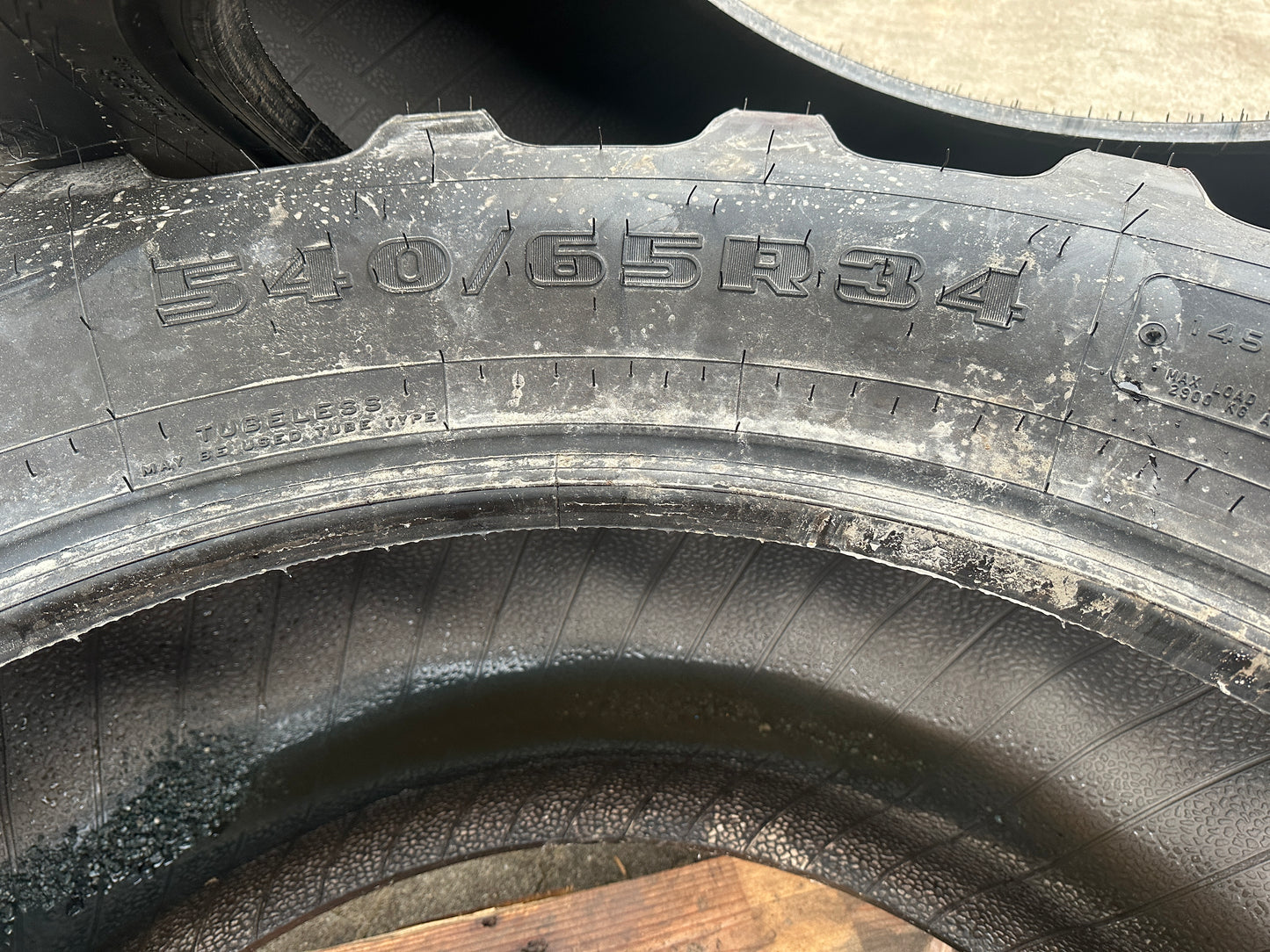 FIRESTONE BANDEN SET 540/ 65 - 34 NIEUW