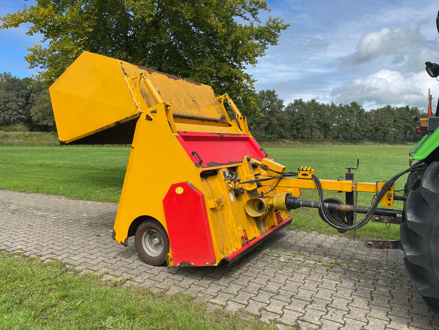 Schouten Phoenix PX1802 veegwagen