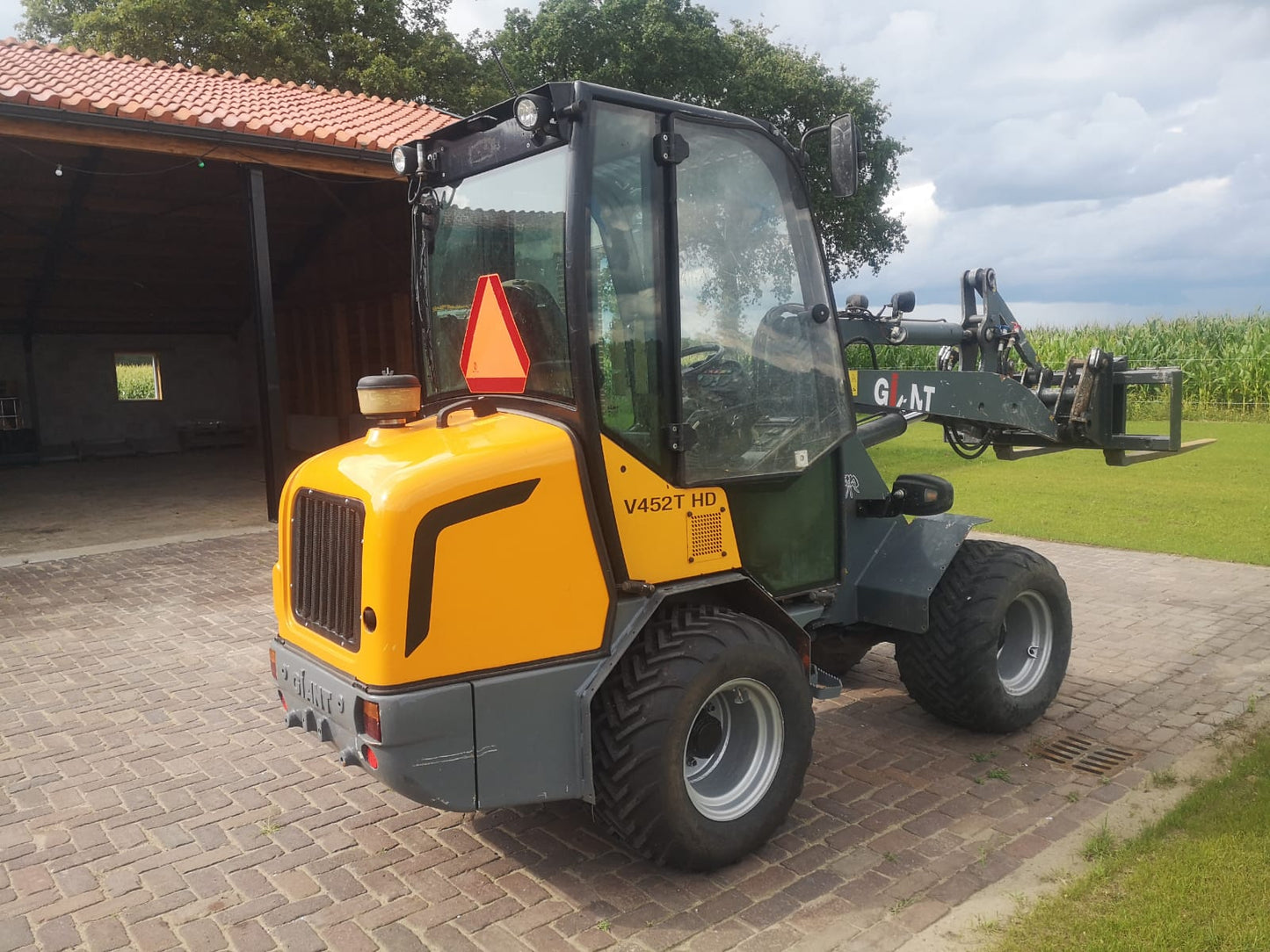 Giant V 452 T HD