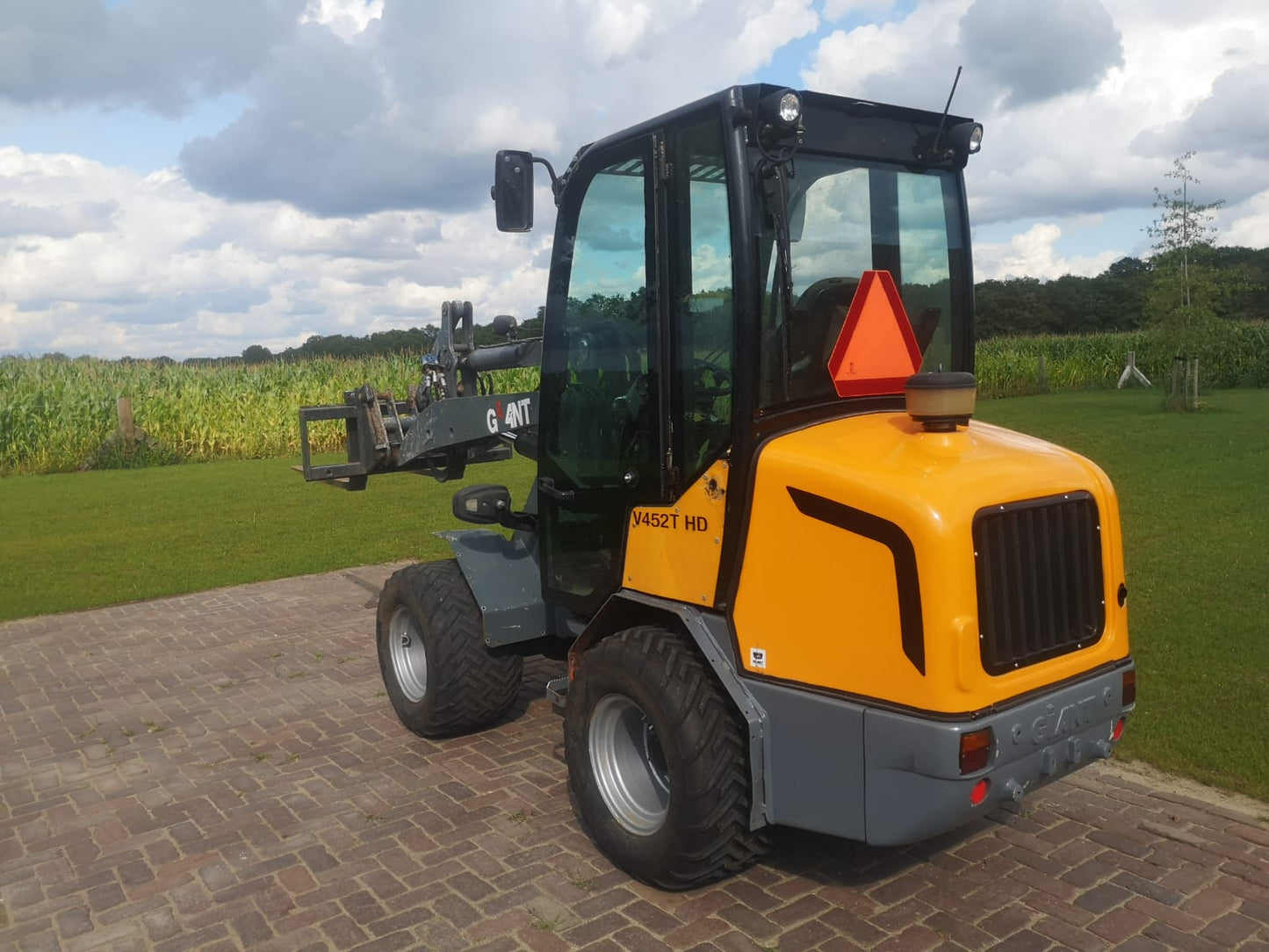 Giant V 452 T HD