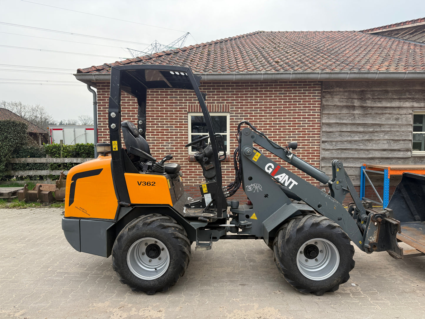 Giant shovel type V362