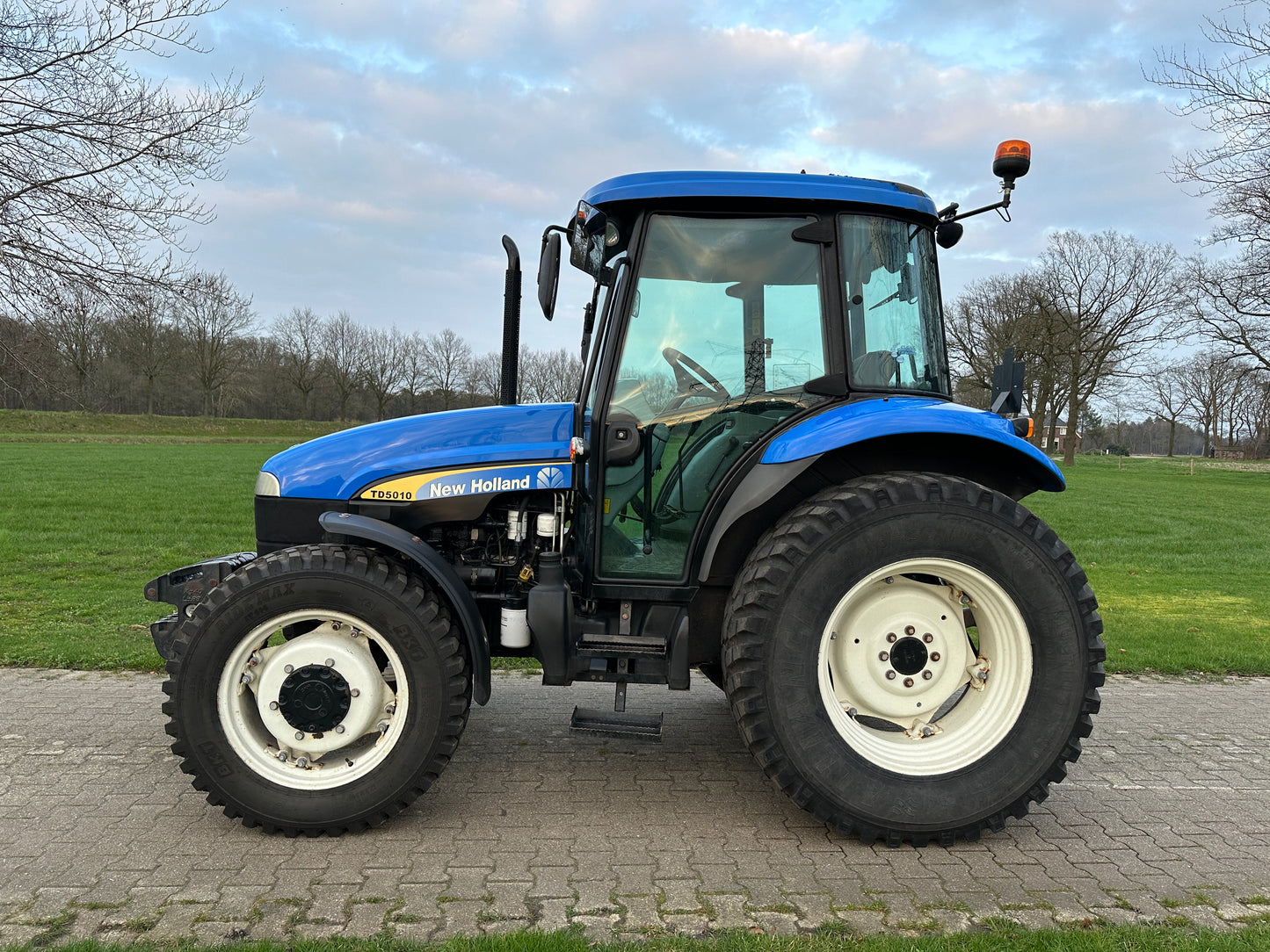 Newholland td5010